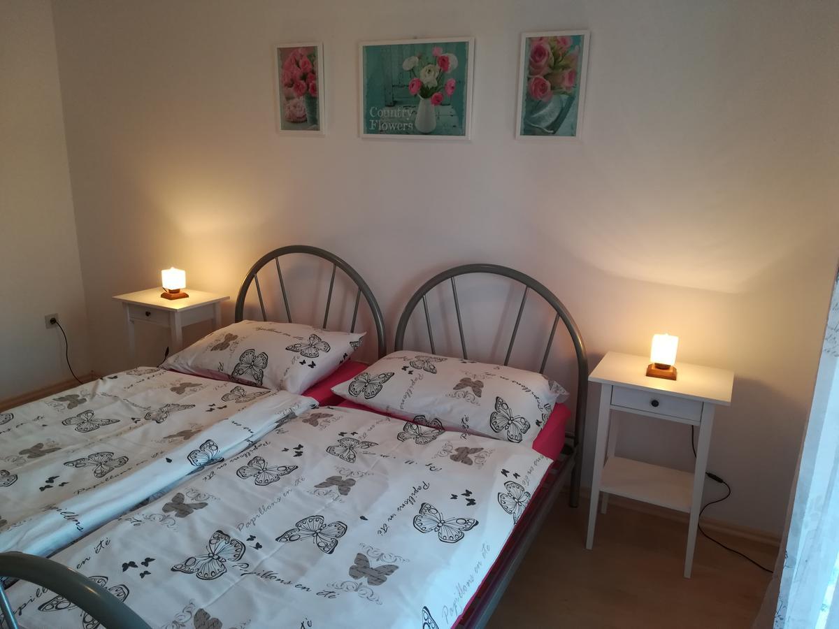 Apartments Sandra Пореч Экстерьер фото