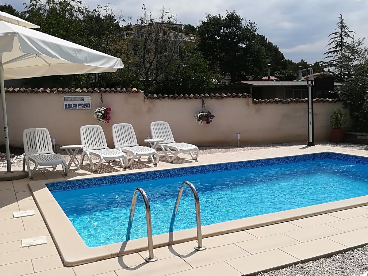 Apartments Sandra Пореч Экстерьер фото